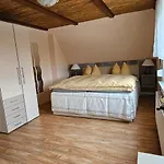 Kranichnest Mit Huehnerhof Zingst