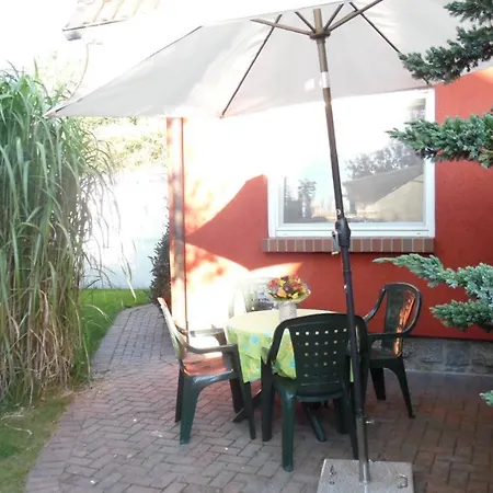 Kranichnest Mit Huehnerhof * Zingst