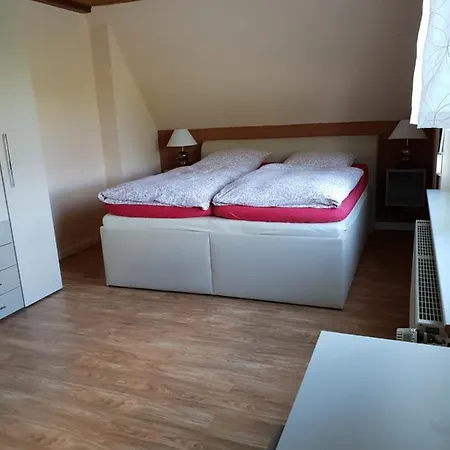 Kranichnest Mit Huehnerhof Zingst